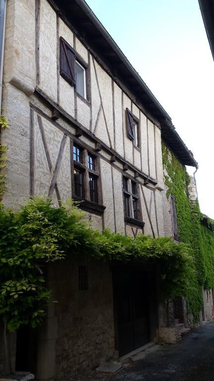 La Maison De Chloe Senouillac Δωμάτιο φωτογραφία